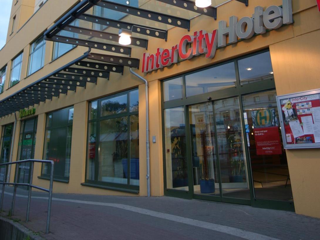 Intercityhotel שטראלסונד מראה חיצוני תמונה