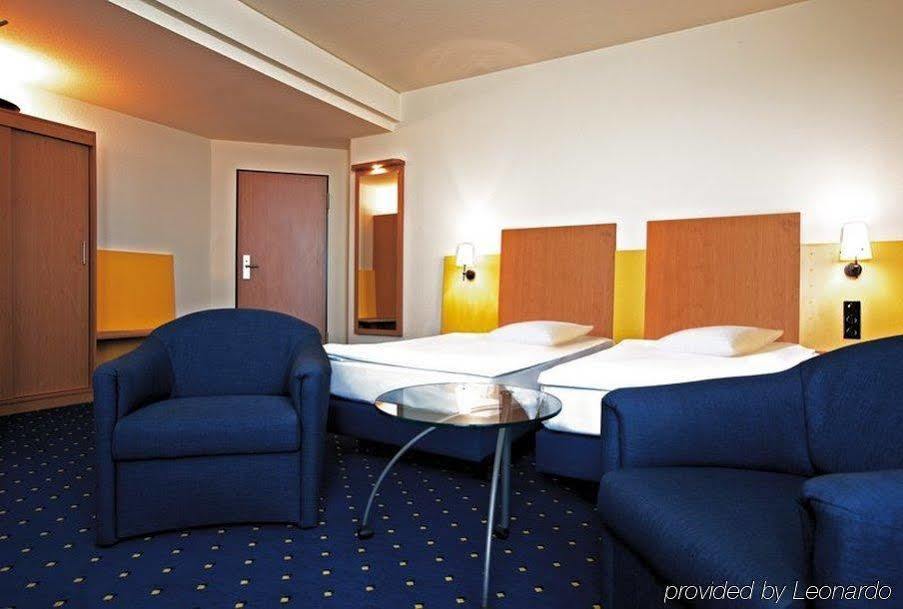 Intercityhotel שטראלסונד מראה חיצוני תמונה